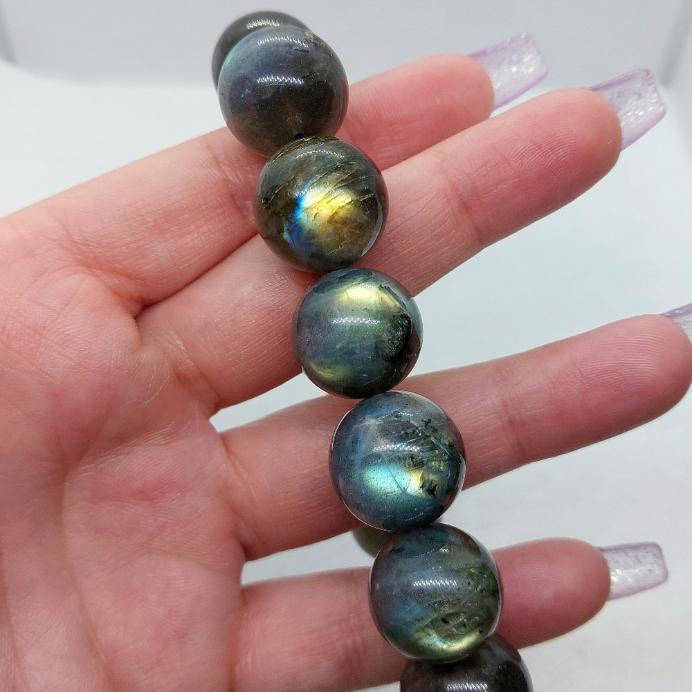 💙 16mm HQ Aster Labradorite Bracelet - Picture 6 of 8